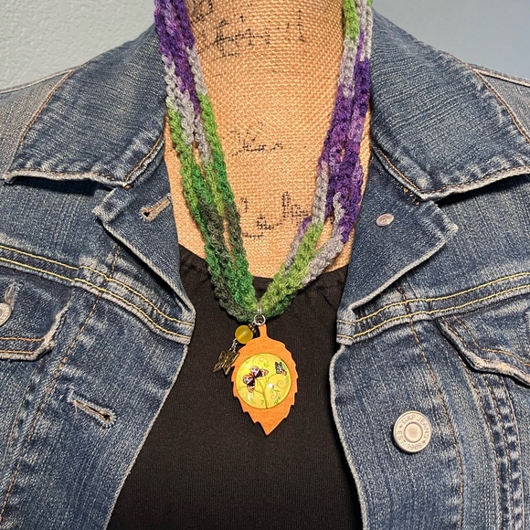 Handmade Crochet Butterfly Pendant Necklace Cottagecore - Picture 5 of 9